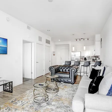 Downtown Tampa Gem 1-Bd W/Pool, Gym, & Sky Lounge Appartement